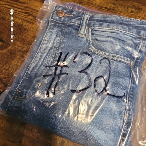 American Eagle Jeans 10 S Jegging Highest Rise Next Level Stretch Medium Light - Picture 13 of 13